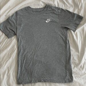 Nike Men's Heather Gray Short Sleeve Tee